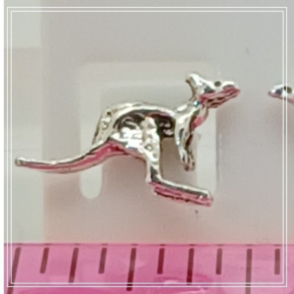 Vintage 1990s Sterling Silver Kangaroo Stud Earrings Australian Outback Jewelry